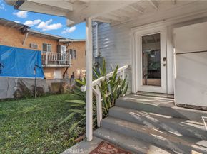 152 N Benton, Los Angeles CA 90026