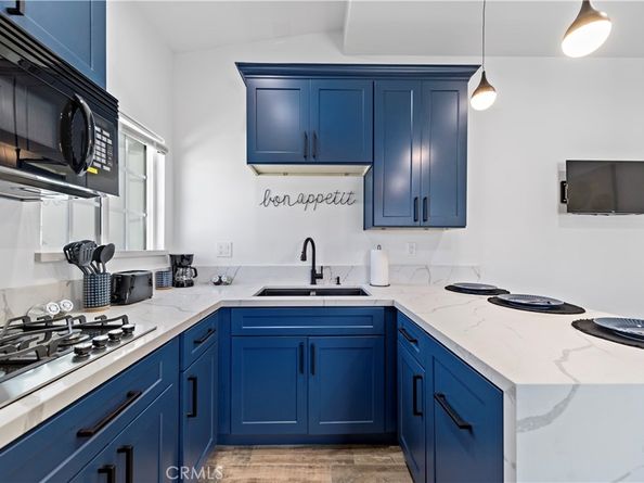 1513 W 215th Street, Torrance CA 90501