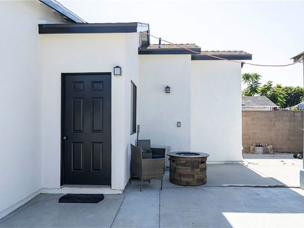 1513 W 215th Street, Torrance CA 90501