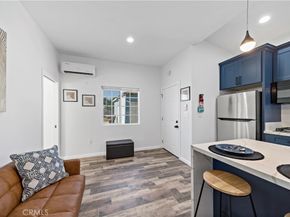 1513 W 215th Street, Torrance CA 90501