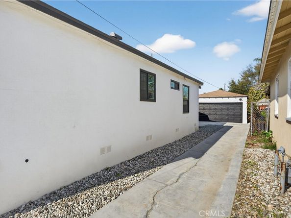 1513 W 215th Street, Torrance CA 90501