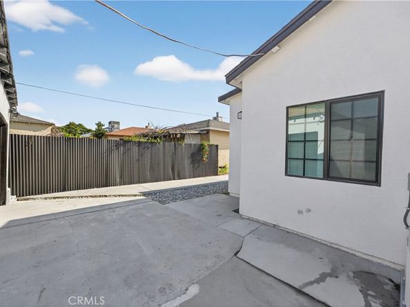 1513 W 215th Street, Torrance CA 90501