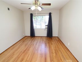 1633 East 1st Street 4, Long Beach CA 90802