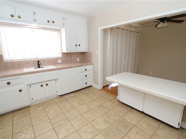 1633 East 1st Street 4, Long Beach CA 90802