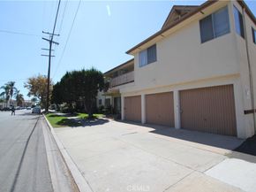 1633 East 1st Street 4, Long Beach CA 90802