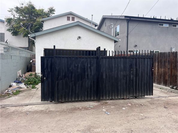 10970 Avalon Boulevard, Los Angeles CA 90061