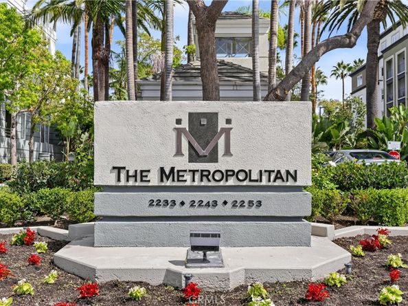 2243 Martin 107, Irvine CA 92612