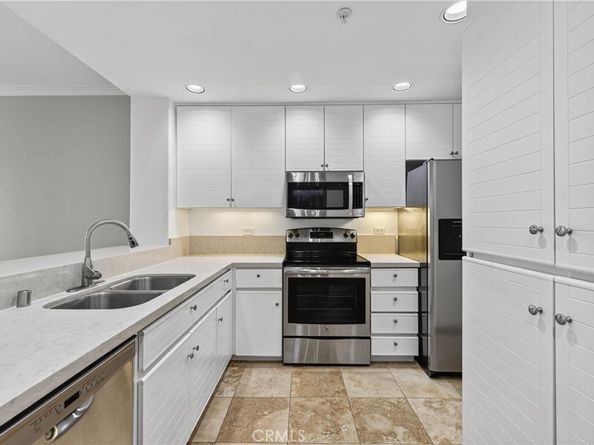 2243 Martin 107, Irvine CA 92612