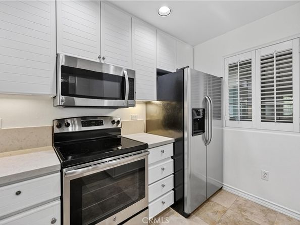 2243 Martin 107, Irvine CA 92612