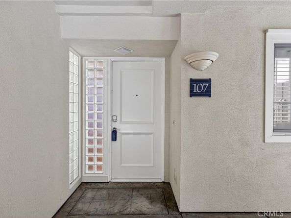 2243 Martin 107, Irvine CA 92612