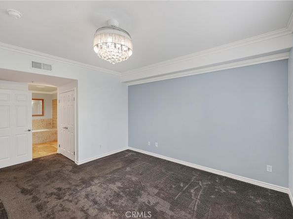 2243 Martin 107, Irvine CA 92612