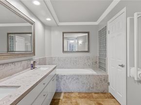 2243 Martin 107, Irvine CA 92612
