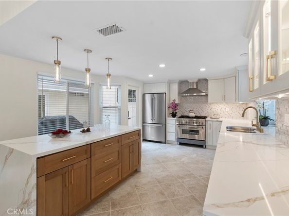 29 Cedarlake #53, Irvine CA 92614