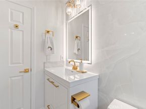 29 Cedarlake #53, Irvine CA 92614