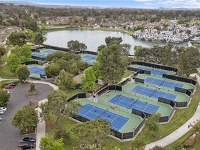 29 Cedarlake #53, Irvine CA 92614