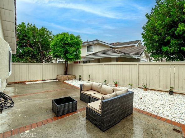 29 Cedarlake #53, Irvine CA 92614