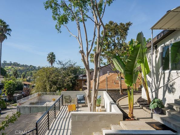 5139 San Rafael, Los Angeles CA 90042