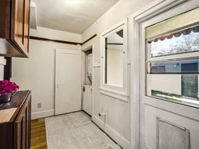 489 W 6th, Claremont CA 91711