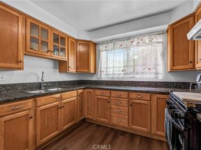 30 Camelback N, Carson CA 90745