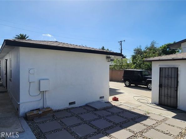 1221 N Ross, Santa Ana CA 92701