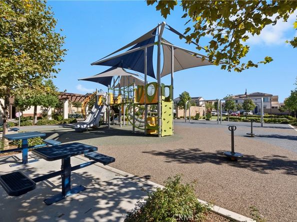 5604 Altamura Way 10, Fontana CA 92336