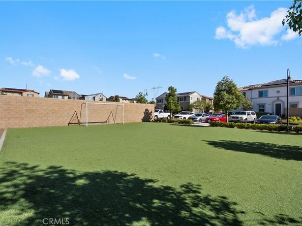 5604 Altamura Way 10, Fontana CA 92336