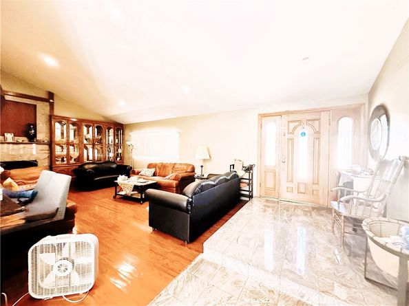 2302 8th Street, La Verne CA 91750