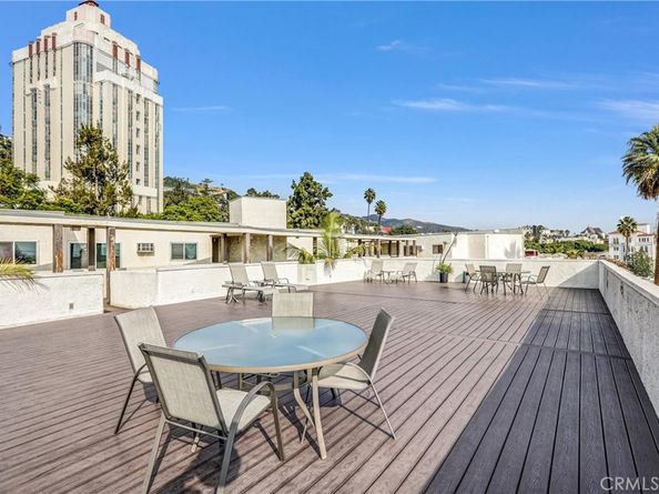 8400 De Longpre 212, West Hollywood CA 90069