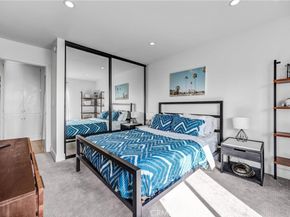 8400 De Longpre 212, West Hollywood CA 90069