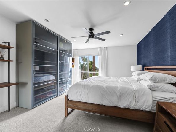 8400 De Longpre 212, West Hollywood CA 90069