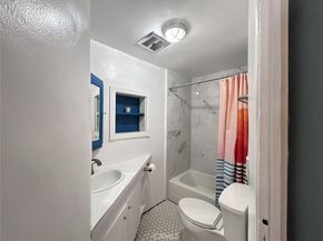 1450 Country Club Drive, Burbank CA 91501