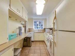 1450 Country Club Drive, Burbank CA 91501