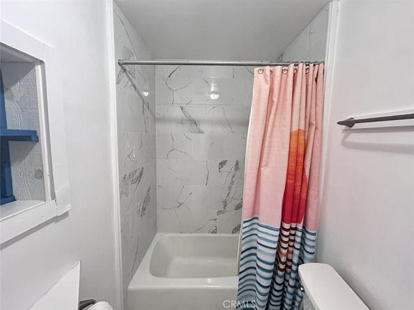 1450 Country Club Drive, Burbank CA 91501