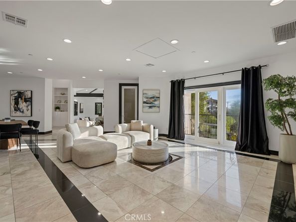 2625 Hargrave, Los Angeles CA 90068