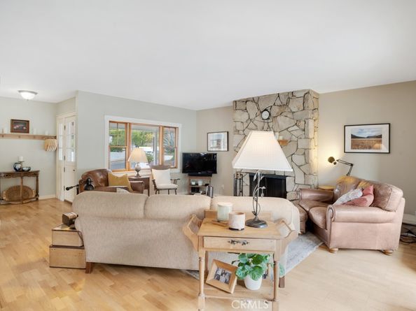 854 Irving Drive, Burbank CA 91504