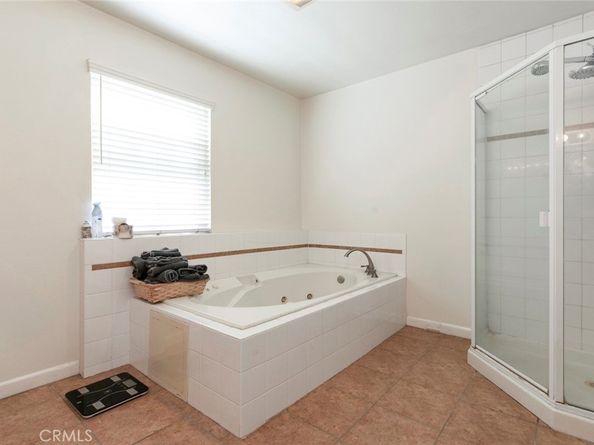 9360 Sunland Park Drive 3, Sun Valley CA 91352