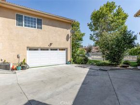 9360 Sunland Park Drive 3, Sun Valley CA 91352