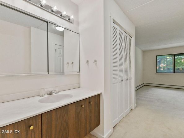 12 Glenville Street 108, Greenwich CT 06831