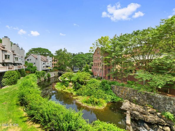 12 Glenville Street 108, Greenwich CT 06831