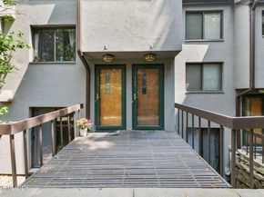 12 Glenville Street 108, Greenwich CT 06831