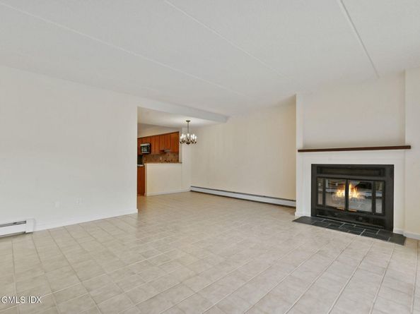12 Glenville Street 108, Greenwich CT 06831