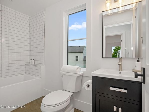 24 Valley Road, Cos Cob CT 06807