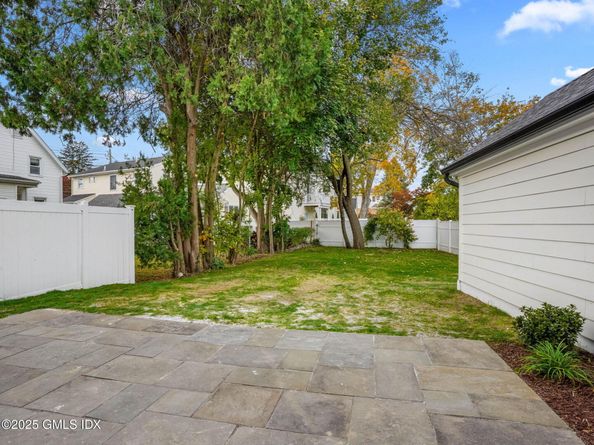 24 Valley Road, Cos Cob CT 06807