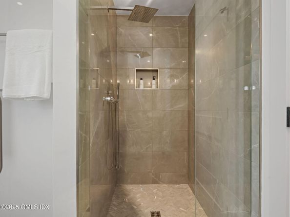 24 Valley Road, Cos Cob CT 06807