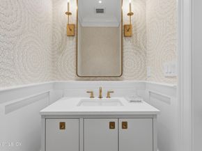 17 Vineyard Lane, Westport CT 06880