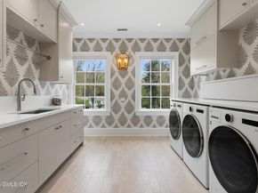 17 Vineyard Lane, Westport CT 06880