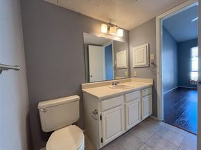 806 W 24th ST 303, Austin TX 78705