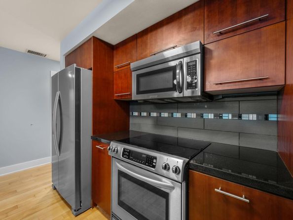 603 Davis ST 1307, Austin TX 78701