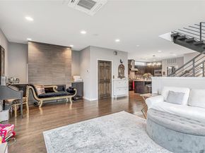 1142 Lost Creek BLVD 12, Austin TX 78746