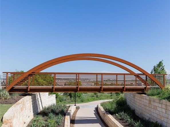 8202 Springsteen DR, Austin TX 78744